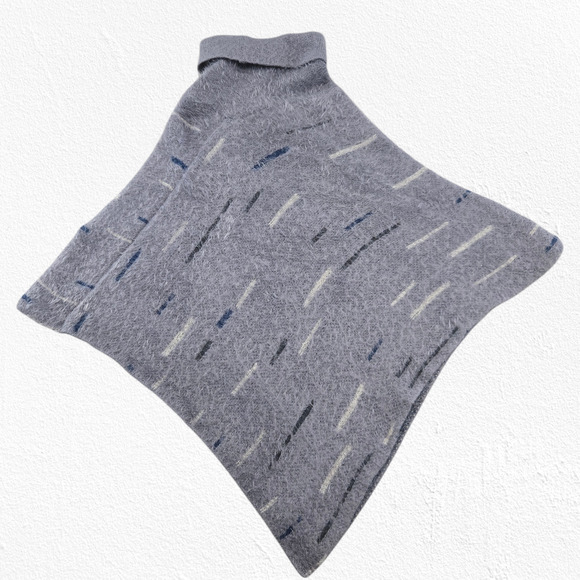 Y2K Gray Fuzzy Acrylic Poncho Cowl Neck 2000 Boho Abstract Dash Pattern One Size - Picture 7 of 8